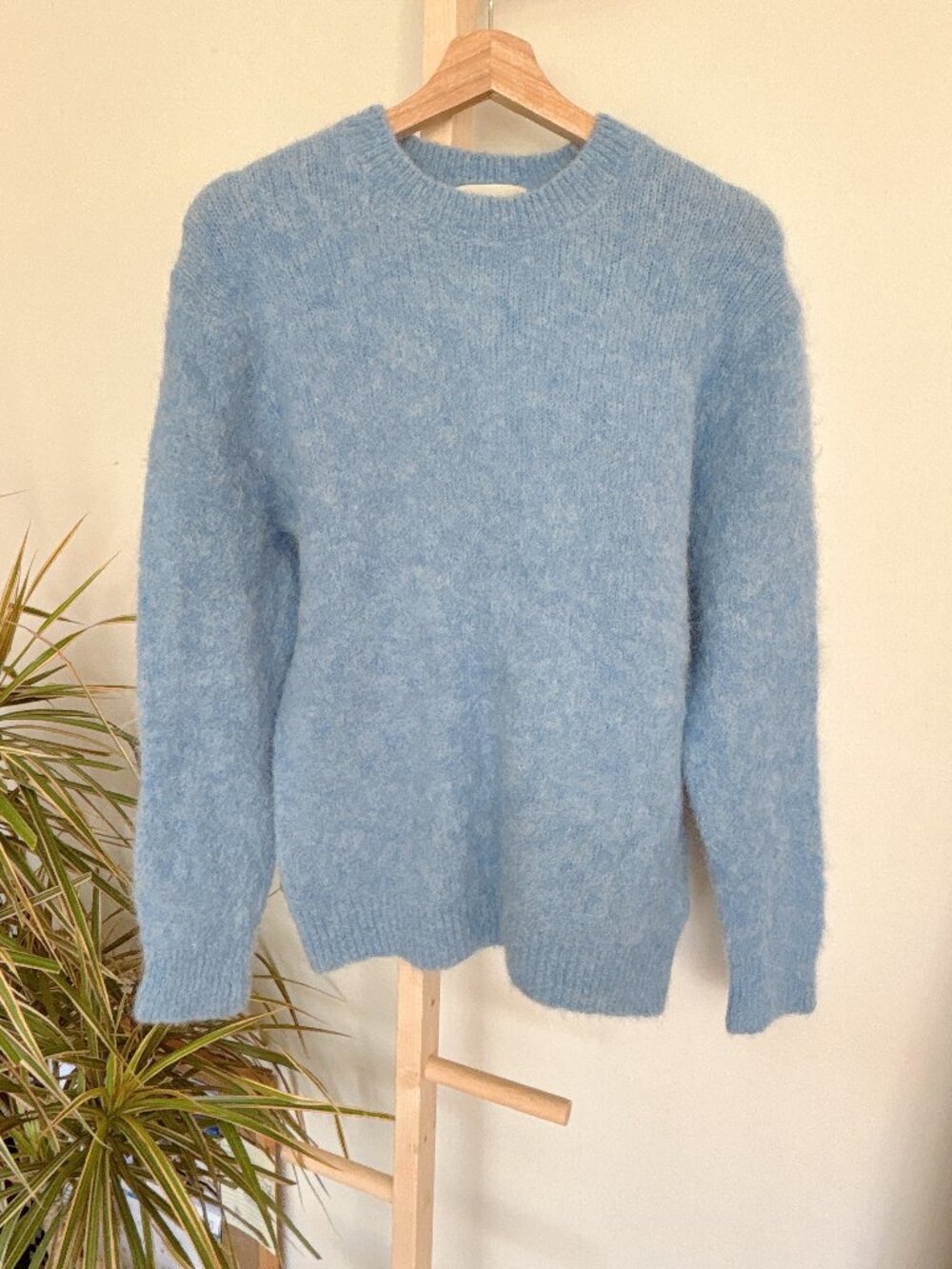 Blue Mohair-Style Knit Sweater – Size Small